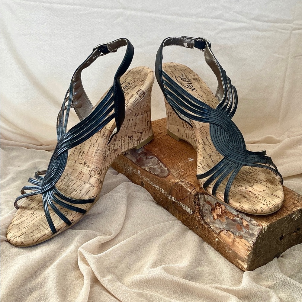 Moda Reflex Black Wedge Sandals - size 9 1/2